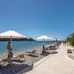 3 Bedroom Gorgeous In Putini Vakantiehuis