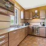 3 Bedroom Gorgeous In Putini Sorici