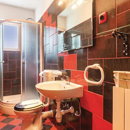 3 Bedroom In Putini *