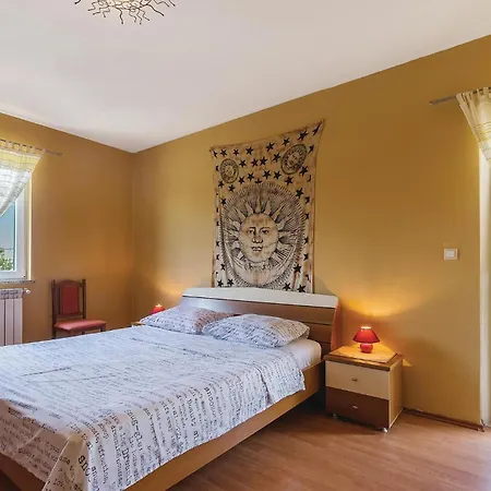 Casa vacanze 3 Bedroom Gorgeous In Putini Sorici
