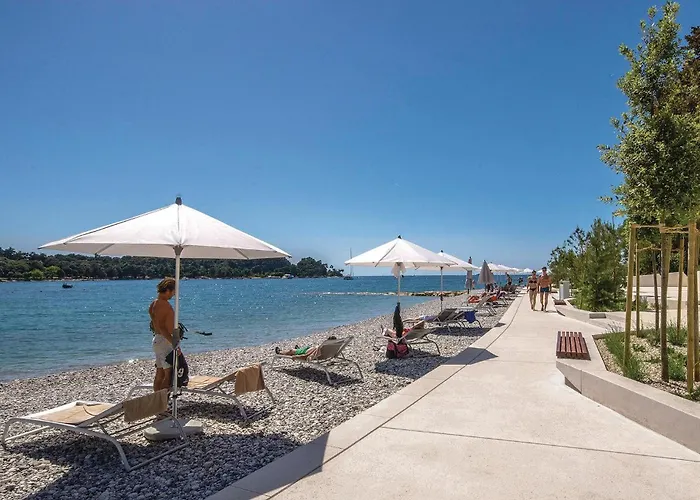 3 Bedroom Gorgeous In Putini Vakantiehuis