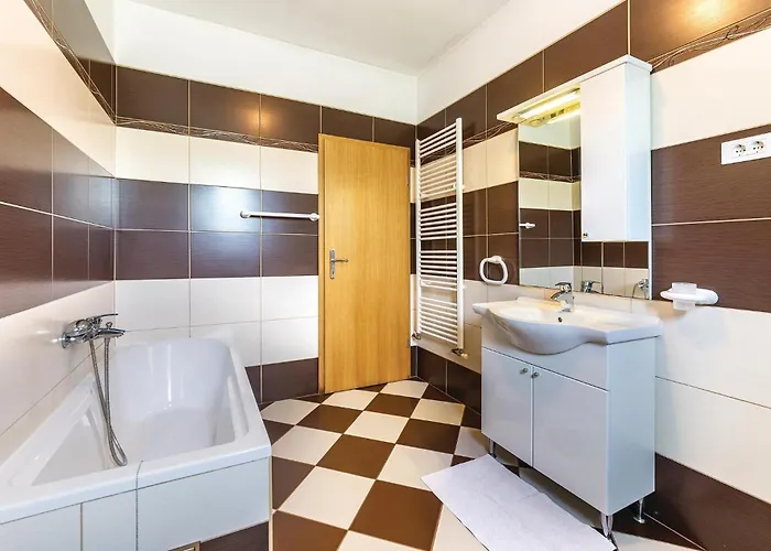 3 Bedroom Gorgeous In Putini Vakantiehuis